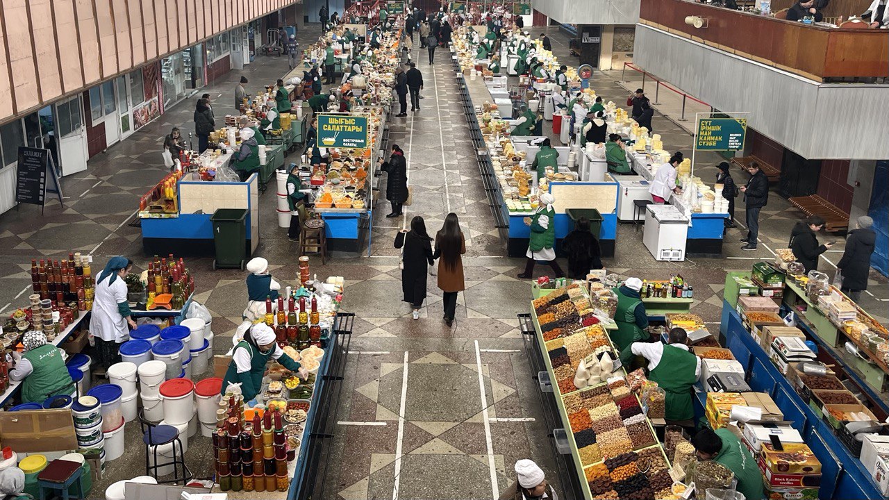 Green Bazaar in Almaty